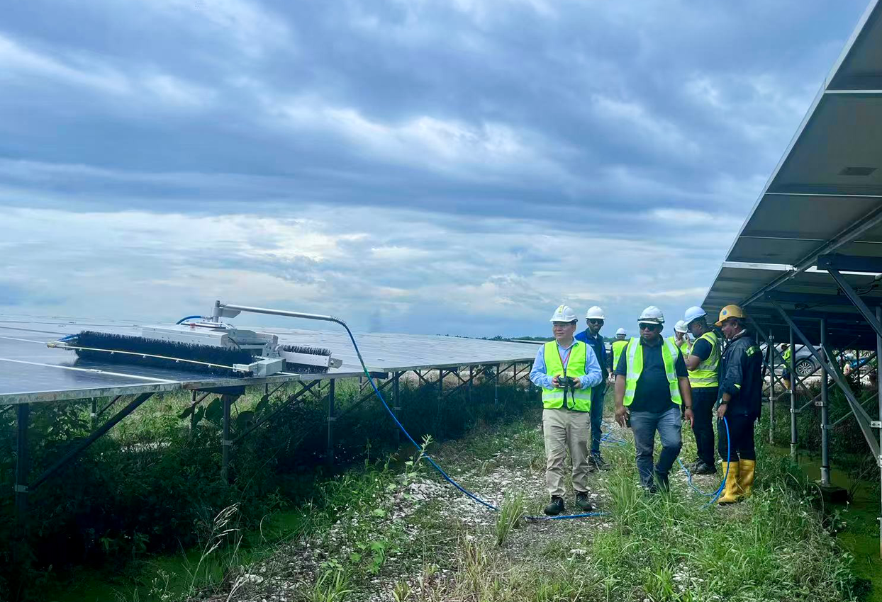 天策清扫机器人海外路演获赞